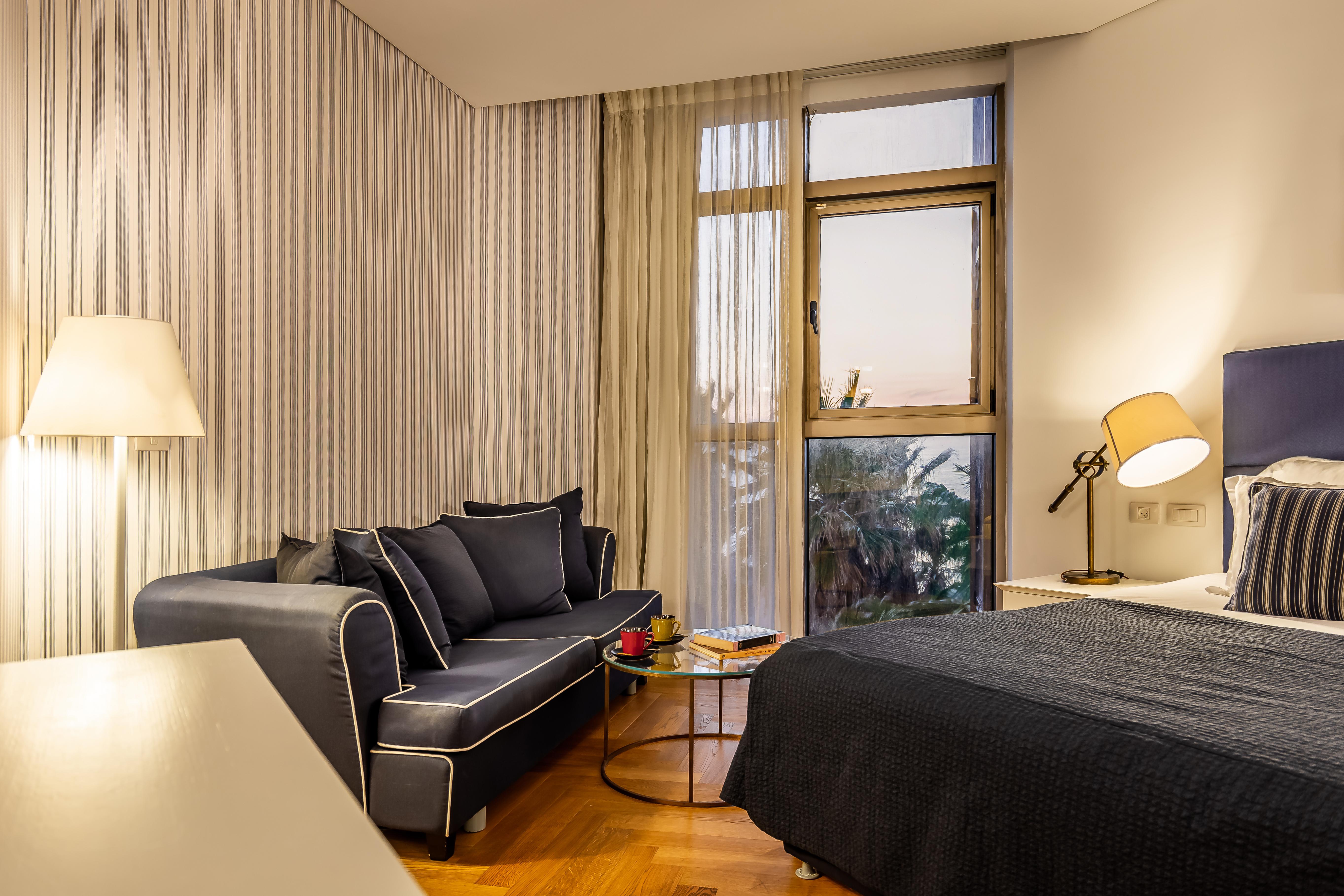ダニエル ヘルツリーヤ ホテル Herzelia エクステリア 写真 A room at the hotel